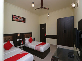 Hotel Vaishnoi Inn