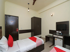 Hotel Vaishnoi Inn