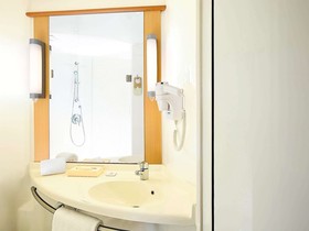 ibis Gurgaon Golf Course Road Hotel