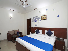 K V Complex by OYO Rooms