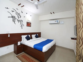 K V Complex by OYO Rooms