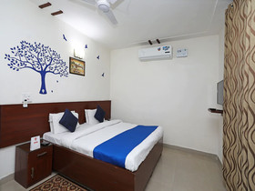 K V Complex by OYO Rooms
