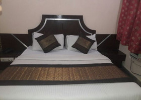 Lemon Tree Premier City Center Gurugram