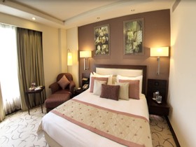 Lemon Tree Premier 2 Leisure Valley Gurugram