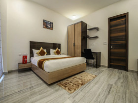 Lime Wood Stay By OYO Rooms
