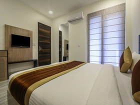 Lime Wood Stay By OYO Rooms