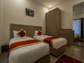 Lime Wood Stay By OYO Rooms