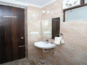 Niketan Medanta By OYO Rooms