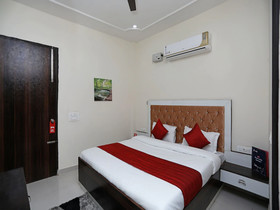 Niketan Medanta By OYO Rooms