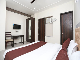 Niketan Medanta By OYO Rooms