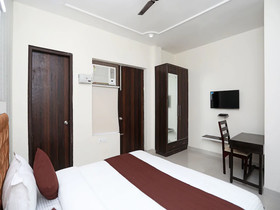 Niketan Medanta By OYO Rooms