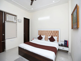 Niketan Medanta By OYO Rooms