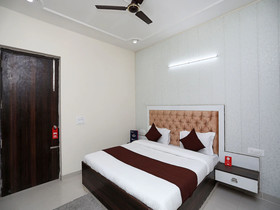 Niketan Medanta By OYO Rooms