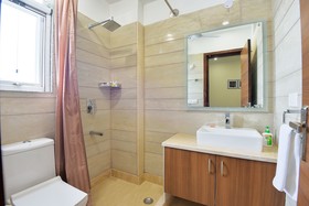 Olive Service Apartment-Golf Course Road