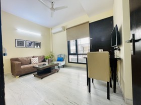 Olive Service Apartment-Golf Course Road