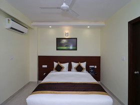 OYO 12074 Vikrant's Residency