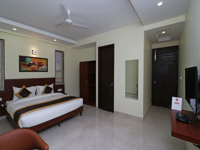 OYO 12074 Vikrant's Residency