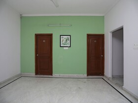 Oyo 12194 Jm Residency