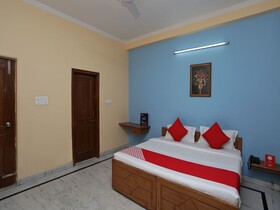 Oyo 12194 Jm Residency