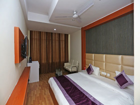 OYO 15731 Lime Wood Stay