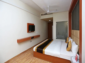 OYO 15731 Lime Wood Stay