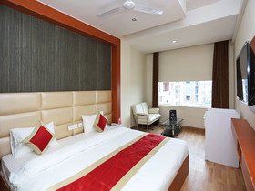 OYO 15731 Lime Wood Stay