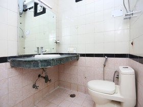 OYO 16688 Hotel Vrs
