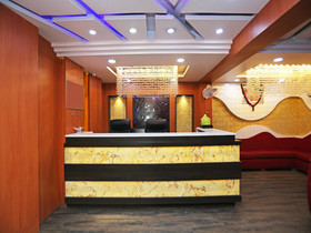 OYO 16688 Hotel Vrs