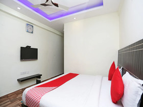 OYO 16688 Hotel Vrs