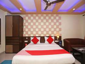 OYO 16688 Hotel Vrs