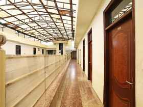 OYO 16688 Hotel Vrs