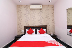 OYO 22756 Hotel Chinar Inn