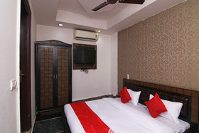 OYO 22756 Hotel Chinar Inn