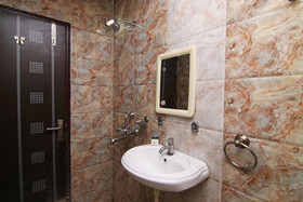 OYO 22756 Hotel Chinar Inn
