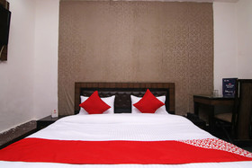 OYO 22756 Hotel Chinar Inn