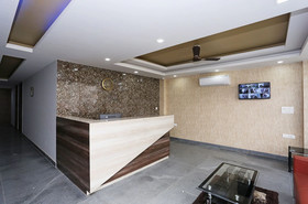 OYO 23659 Faris Residency