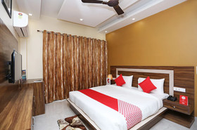 OYO 23659 Faris Residency