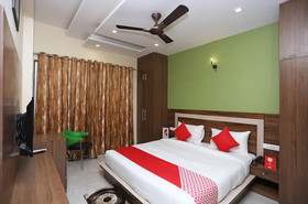 OYO 23659 Faris Residency