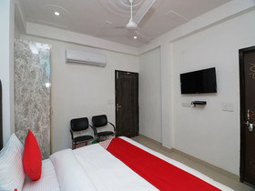 OYO 26119 Krishna Guest House