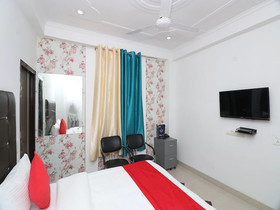 OYO 26119 Krishna Guest House
