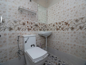 OYO 26119 Krishna Guest House