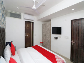 OYO 26119 Krishna Guest House