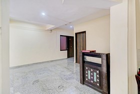 OYO 79653 Flagship Tipsyy 008