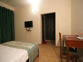 OYO Flagship 516 Unitech Cyber Park
