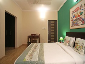 OYO Flagship 516 Unitech Cyber Park