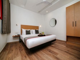 OYO Townhouse 055 Sohna Road Uppal Southend 1