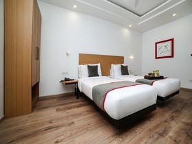 OYO Townhouse 055 Sohna Road Uppal Southend 1