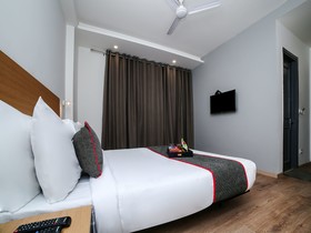 OYO Townhouse 055 Sohna Road Uppal Southend 1