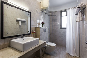 OYO Townhouse 068 Sohna Road 2