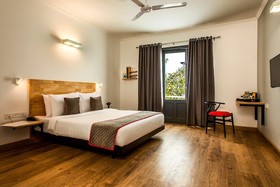 OYO Townhouse 068 Sohna Road 2